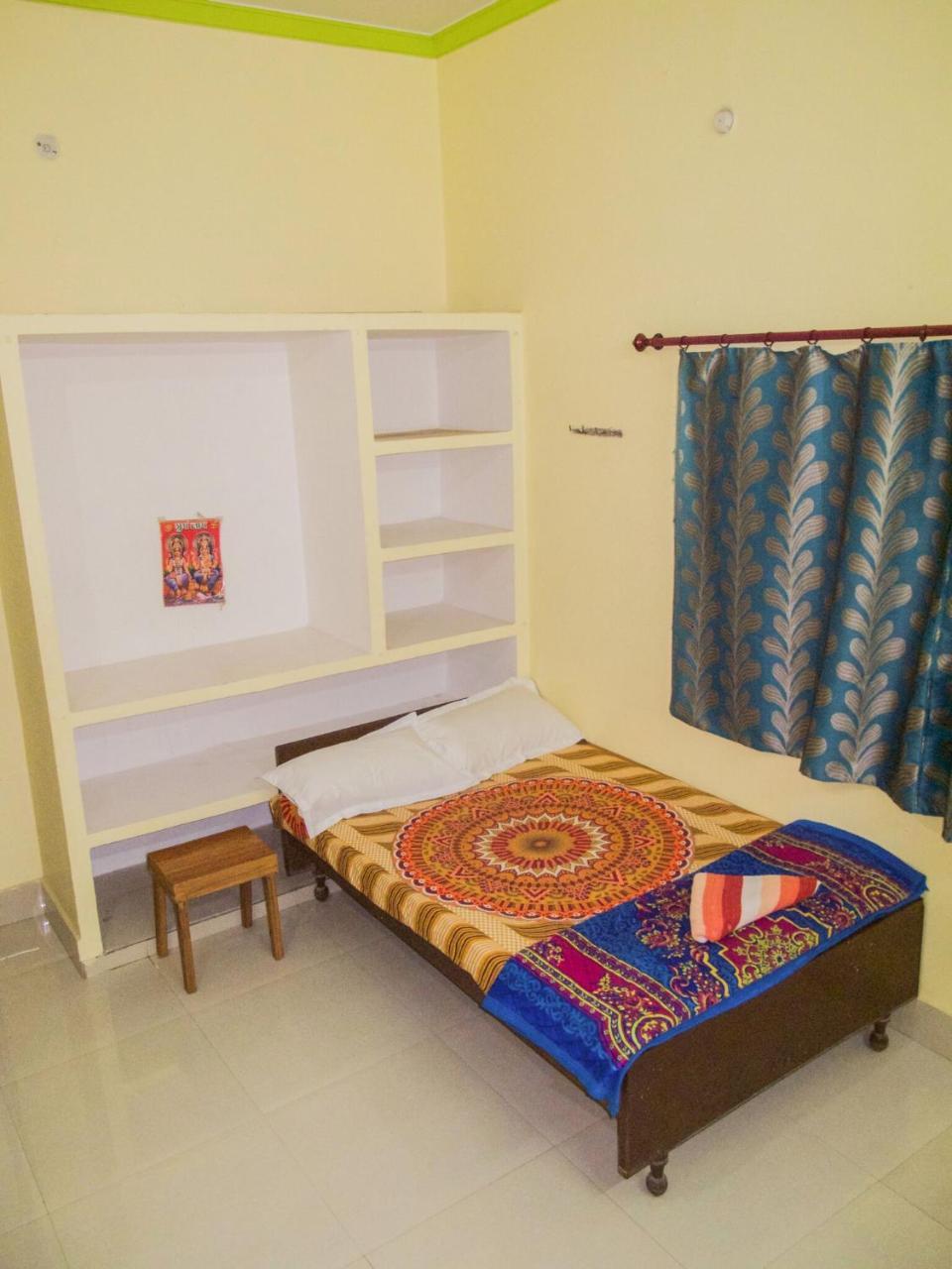 Gangotri Paying Guest House ורנאסי מראה חיצוני תמונה