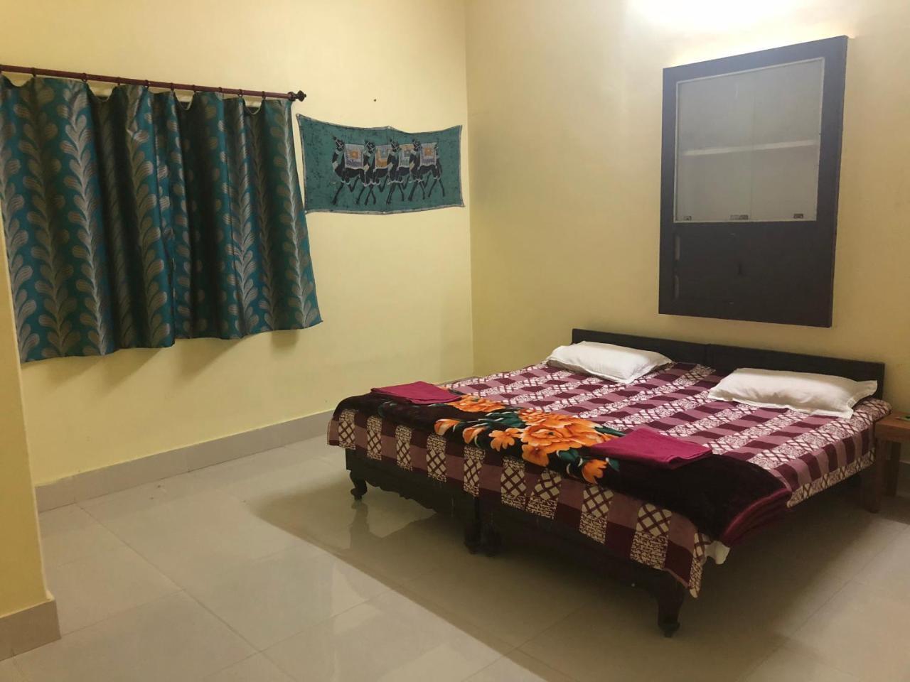 Gangotri Paying Guest House ורנאסי מראה חיצוני תמונה