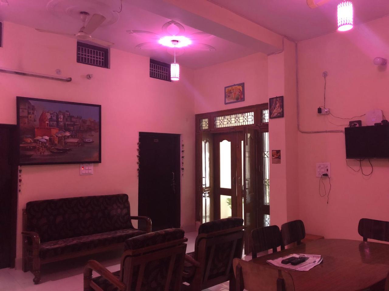 Gangotri Paying Guest House ורנאסי מראה חיצוני תמונה